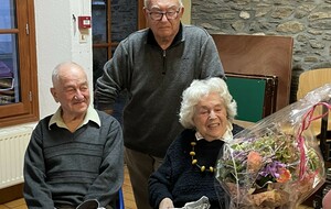 Honneur à Lucienne Roulet doyenne du BC de Cuzion
